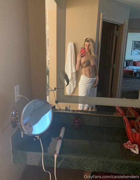 Cassie Bender actrice porno galeries