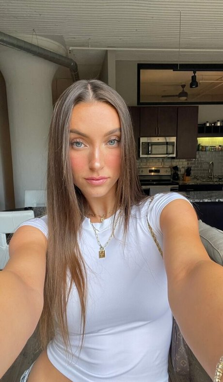 Tori Webster nudes model image