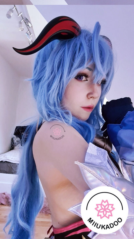 Miukadoo modelo de arte foto