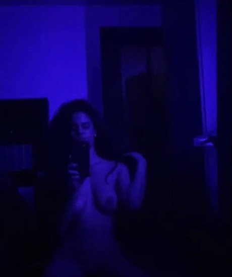 Camila Marana actriz de arte imagen