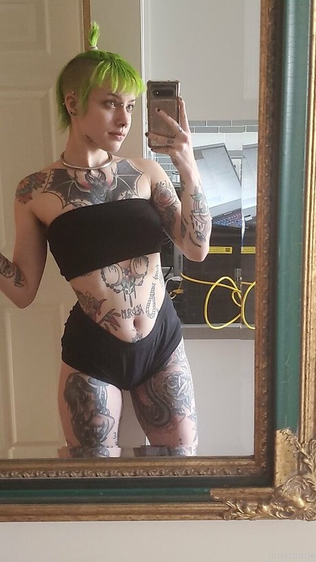 littlespittle modèle pornographique archive