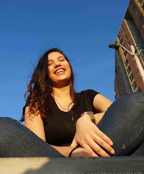 dreamella69 modelo bonita imágenes