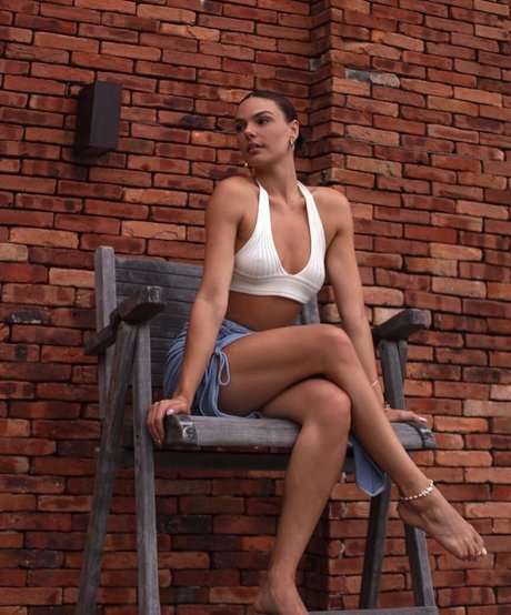 Isis Valverde modèle de sexe des photos