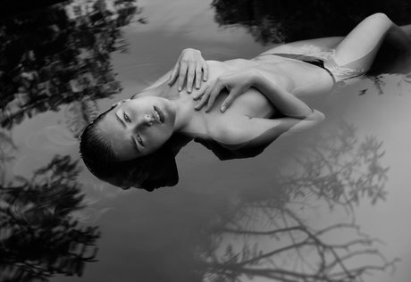 Oceane Le Ny modèles nus des photos