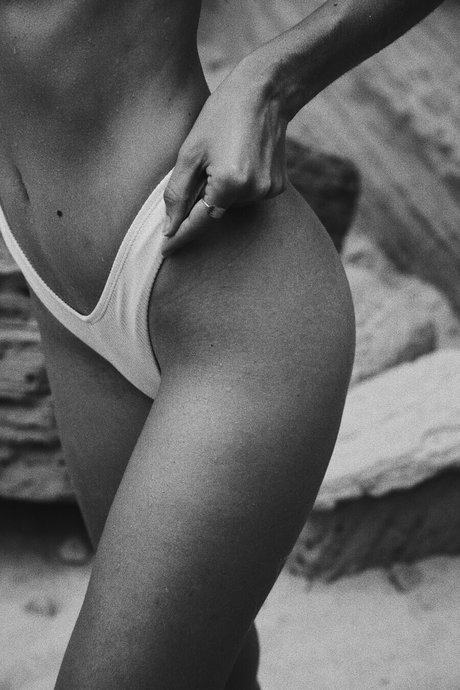 Oceane Le Ny star du porno de haute qualité galerie