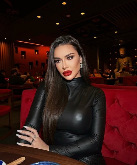 Laisa Moraes star du porno nue photo