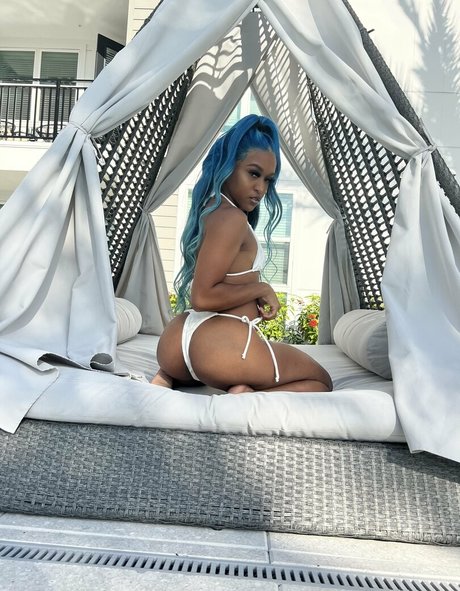 Kiera Hogan actrice sexy images