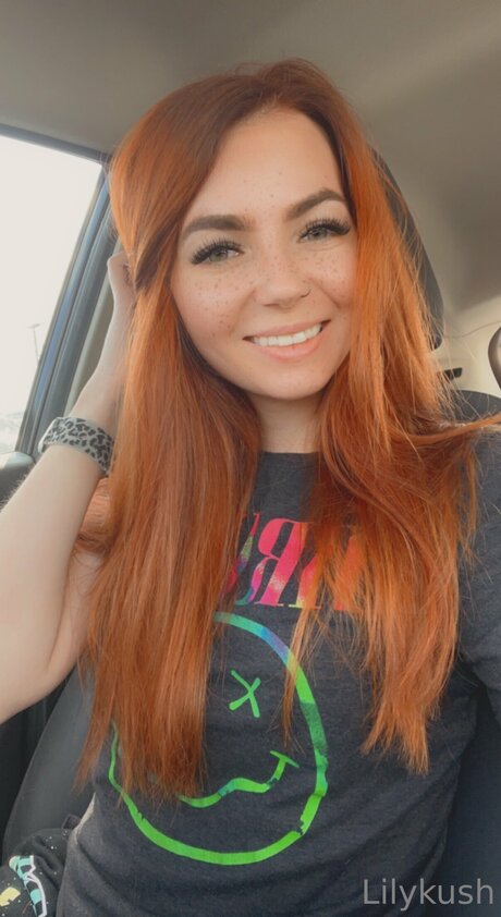 Lilykushfree estrella porno archivo