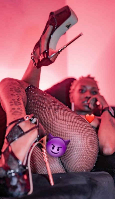 Lowkey erotic star pictures