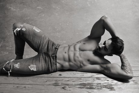 Josue model pic
