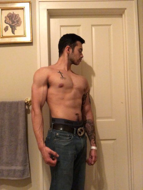 Magicmikey pretty pornstar archive