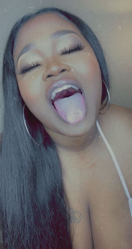 Mechelle Necole model hot pictures
