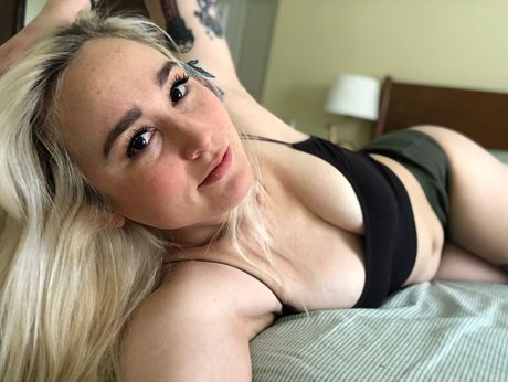 Bree Sandin hot model picture