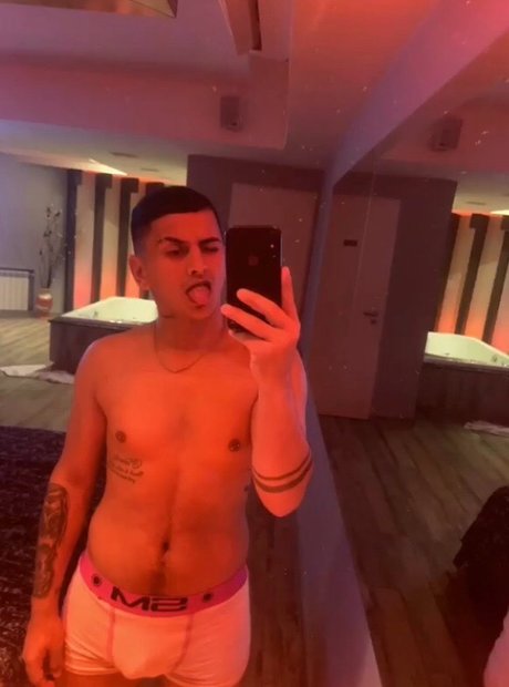Mateo nicolas naked star pic