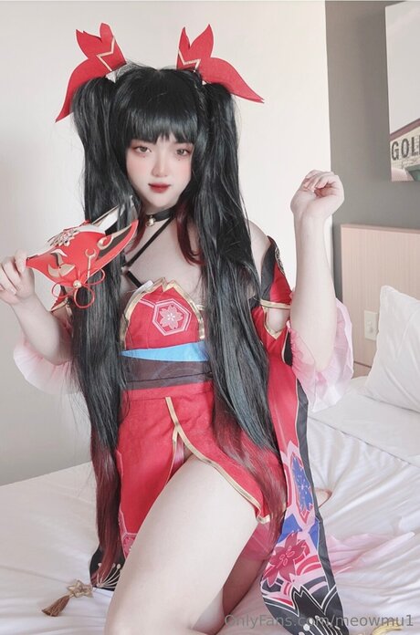 Ai SissyLunar étoile nue photo