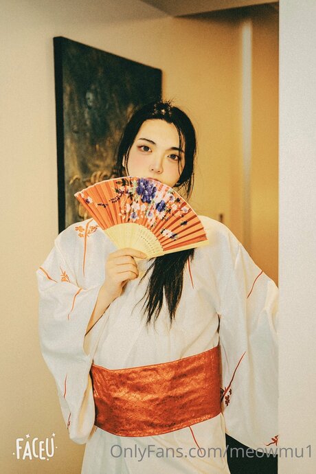 Ai SissyLunar actriz atractiva foto