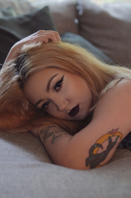 Modeko porn star photo