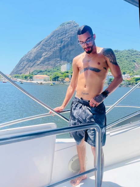 Marlon Brayan sex star photos