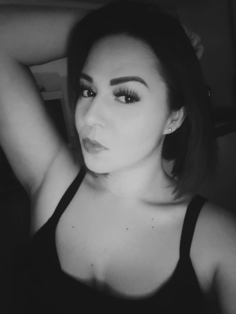 Nadiiine actriz de desnudos foto