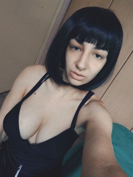 Hotcoco nude model photo