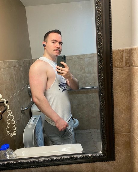MusclesInstalling beautiful model images