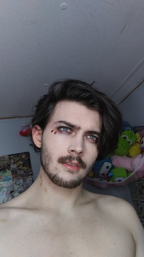 Morrvain hot model pic