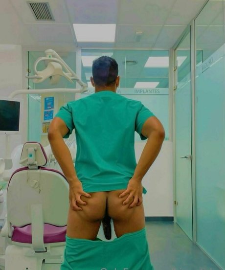 king tylor model nude pic