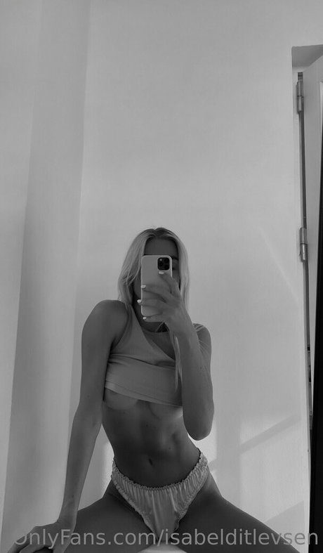 isabelditlevsen sexy star galleries
