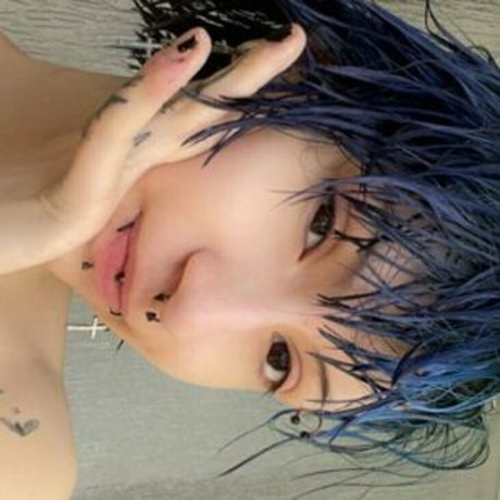 ittybittyloli modelo atractivo imagen