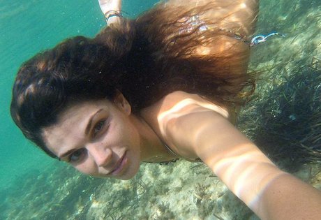 Ariadna Hafez modelo atractivo imagen