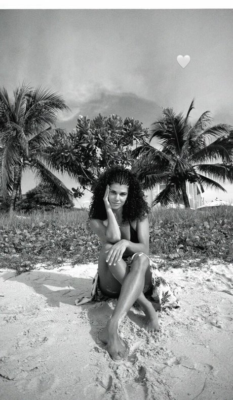 Ariadna Hafez estrella del arte galerías