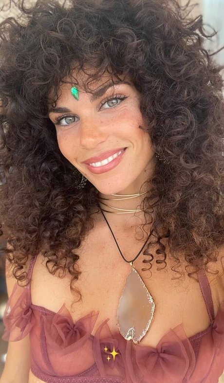 Ariadna Hafez exclusive star archive