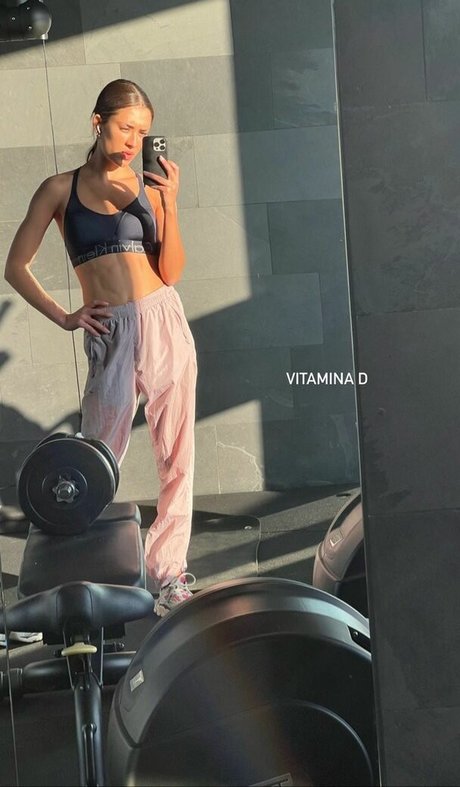 Gina Llebaria bonita estrella galería