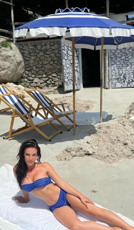 Jessica Lowndes meilleure actrice collection