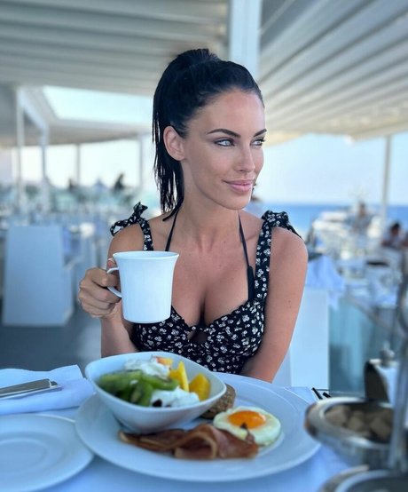 Jessica Lowndes hermosa estrella porno galería