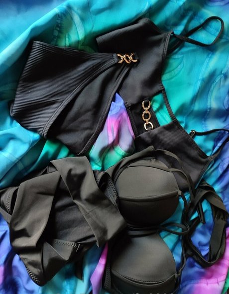 forbidden amara top model photo