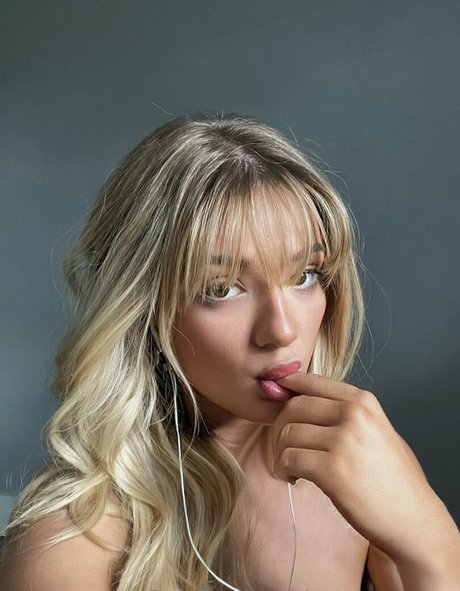 Autumnreed18 desnudos estrella imágenes