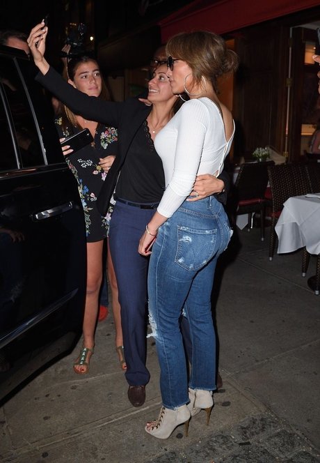 Jennifer Lopez estrella del arte fotos