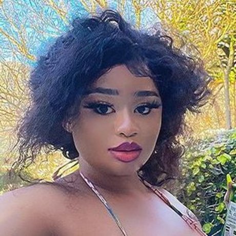 Kim Tiddies bonita actriz foto