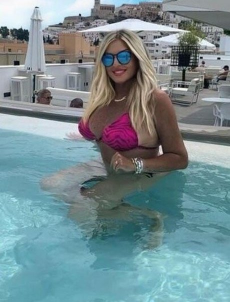 Flaviana Basta estrella erótica imágenes