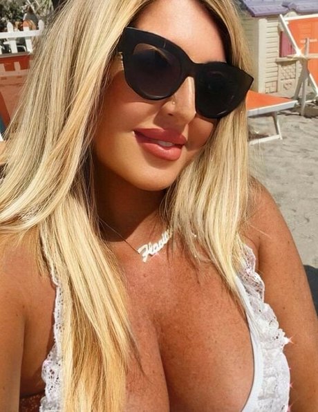 Flaviana Basta modèle de haute qualité collection