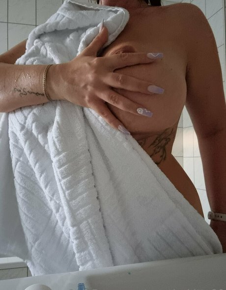 mystic kitty90 actrice sexy photos