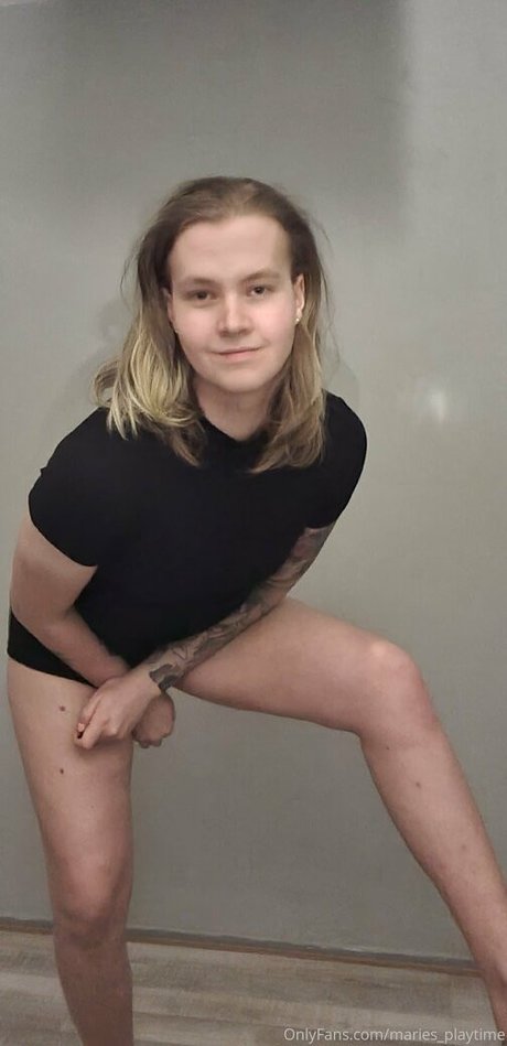 maries playtime modèle hd des photos