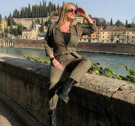 Maria Bodosova estrella sexy fotos