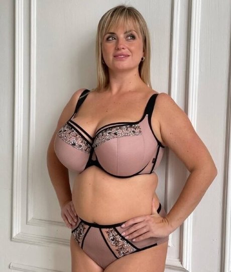 Maria Bodosova estrella porno del sexo fotos