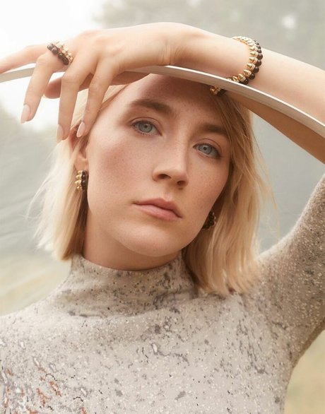 Saoirse Ronan modelo sexy galerías