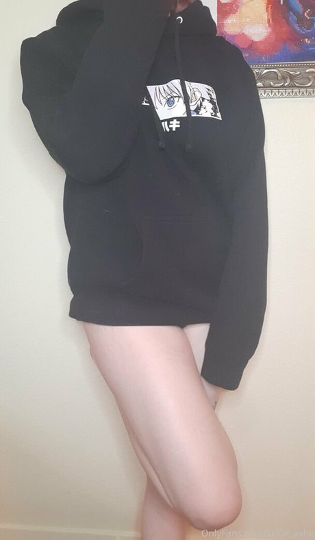 lunar ashe estrella desnuda archivo