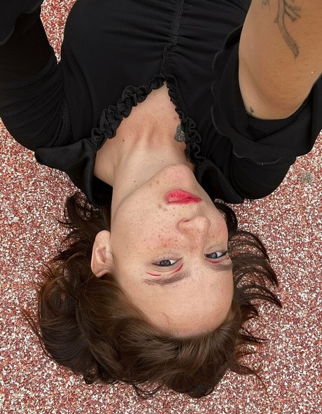 lamamifertil desnudos de estrellas porno galerías