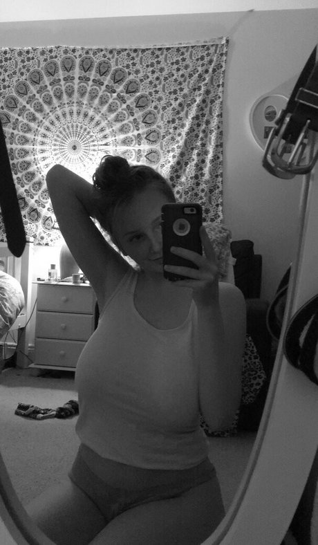 Katie O star du porno érotique photos