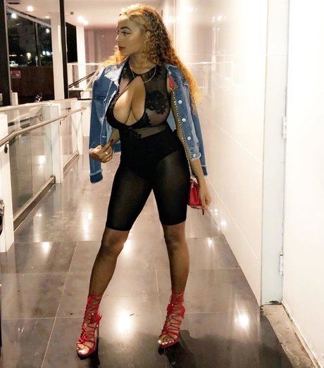 Katarra Mcduffie actrice érotique galeries